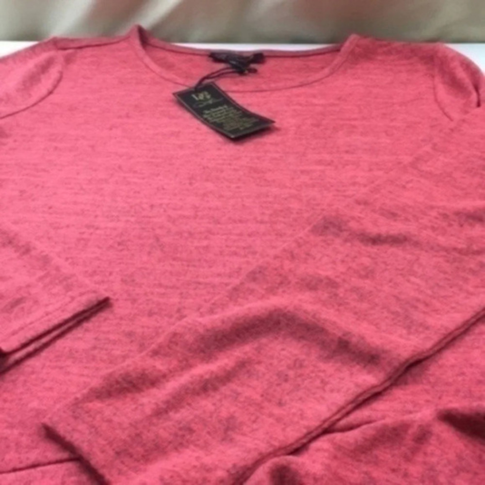 DG2   ladies  blouse M